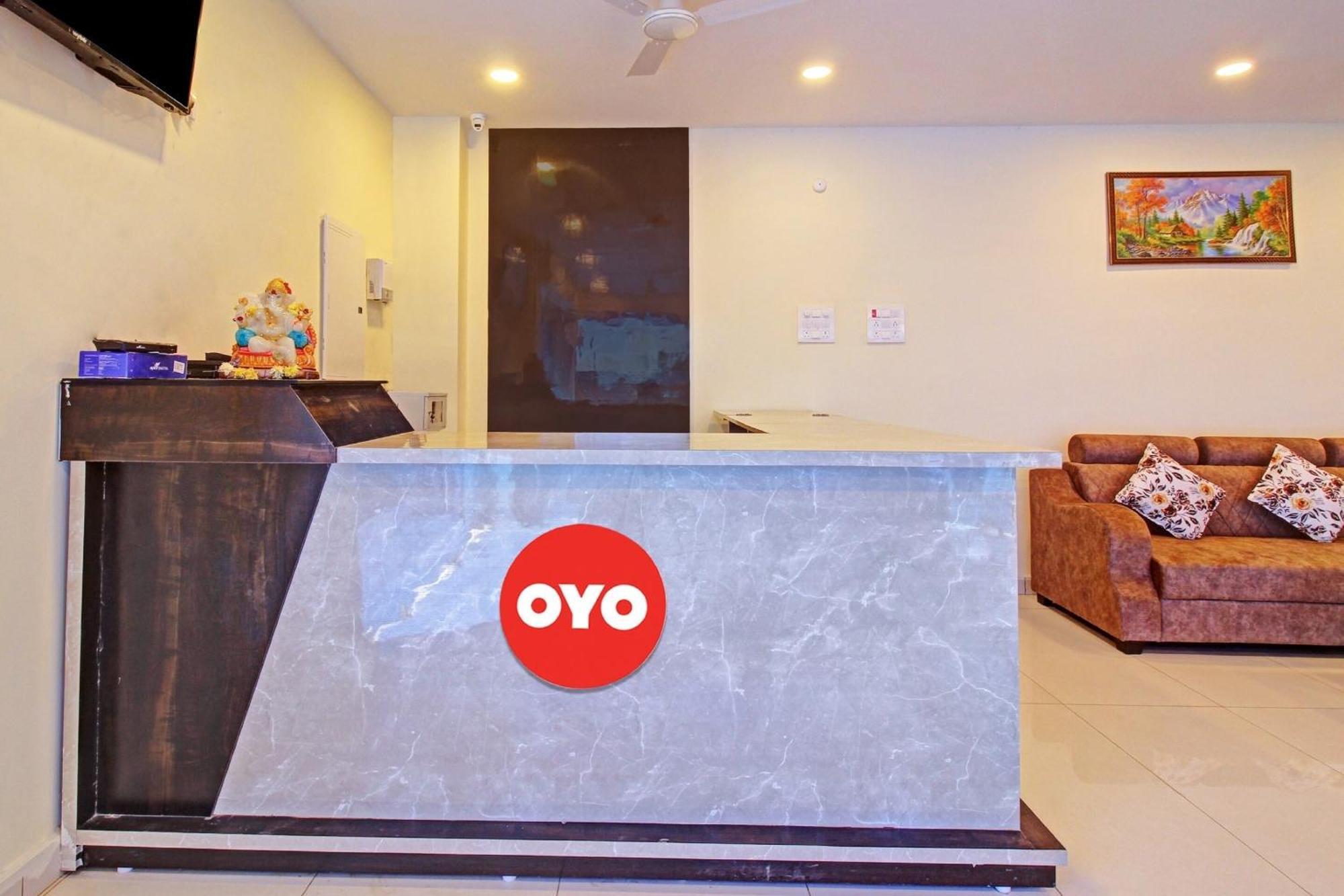 Super Hotel O Lakshmi Royal Inn Warangal Exterior photo
